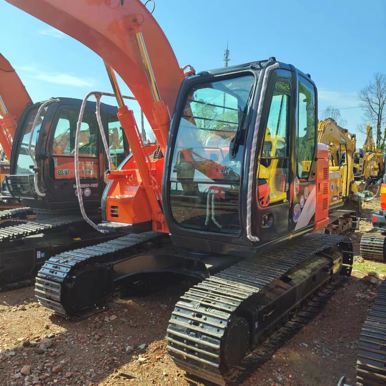 HITACHI ZX135 - Ερπυστριοφόρος εκσκαφέας: φωτογραφία 3 HITACHI ZX135 - Ερπυστριοφόρος εκσκαφέας: φωτογραφία 3