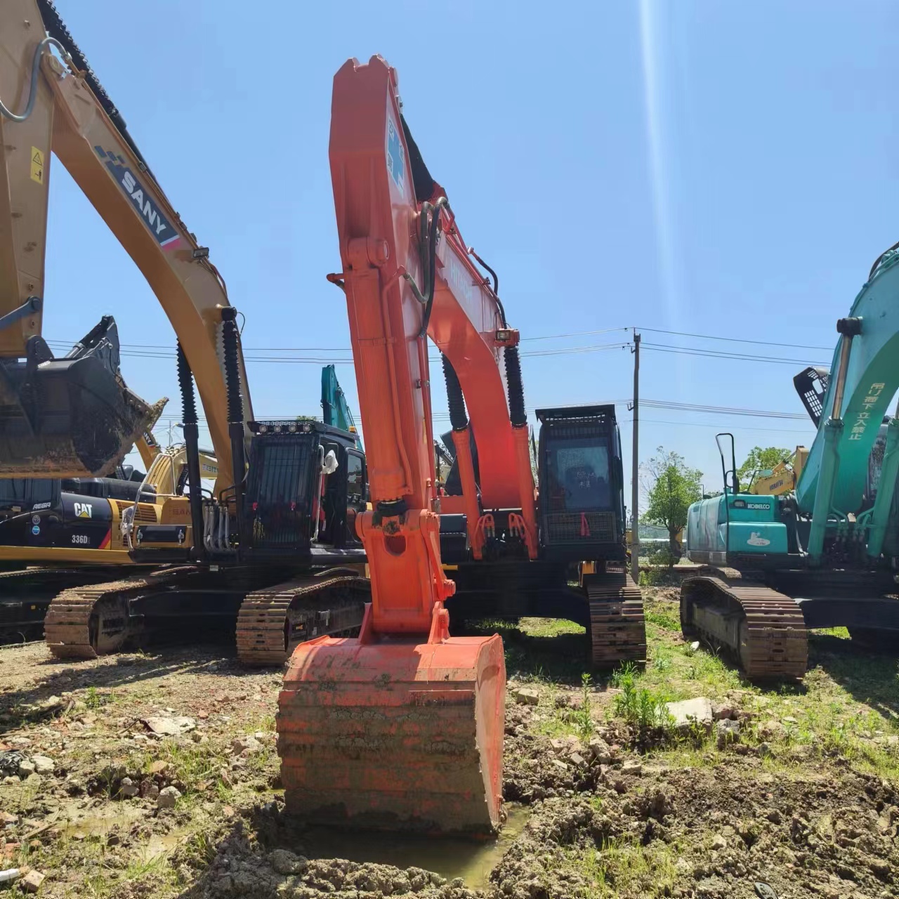 HITACHI ZX350 - Ερπυστριοφόρος εκσκαφέας: φωτογραφία 2 HITACHI ZX350 - Ερπυστριοφόρος εκσκαφέας: φωτογραφία 2