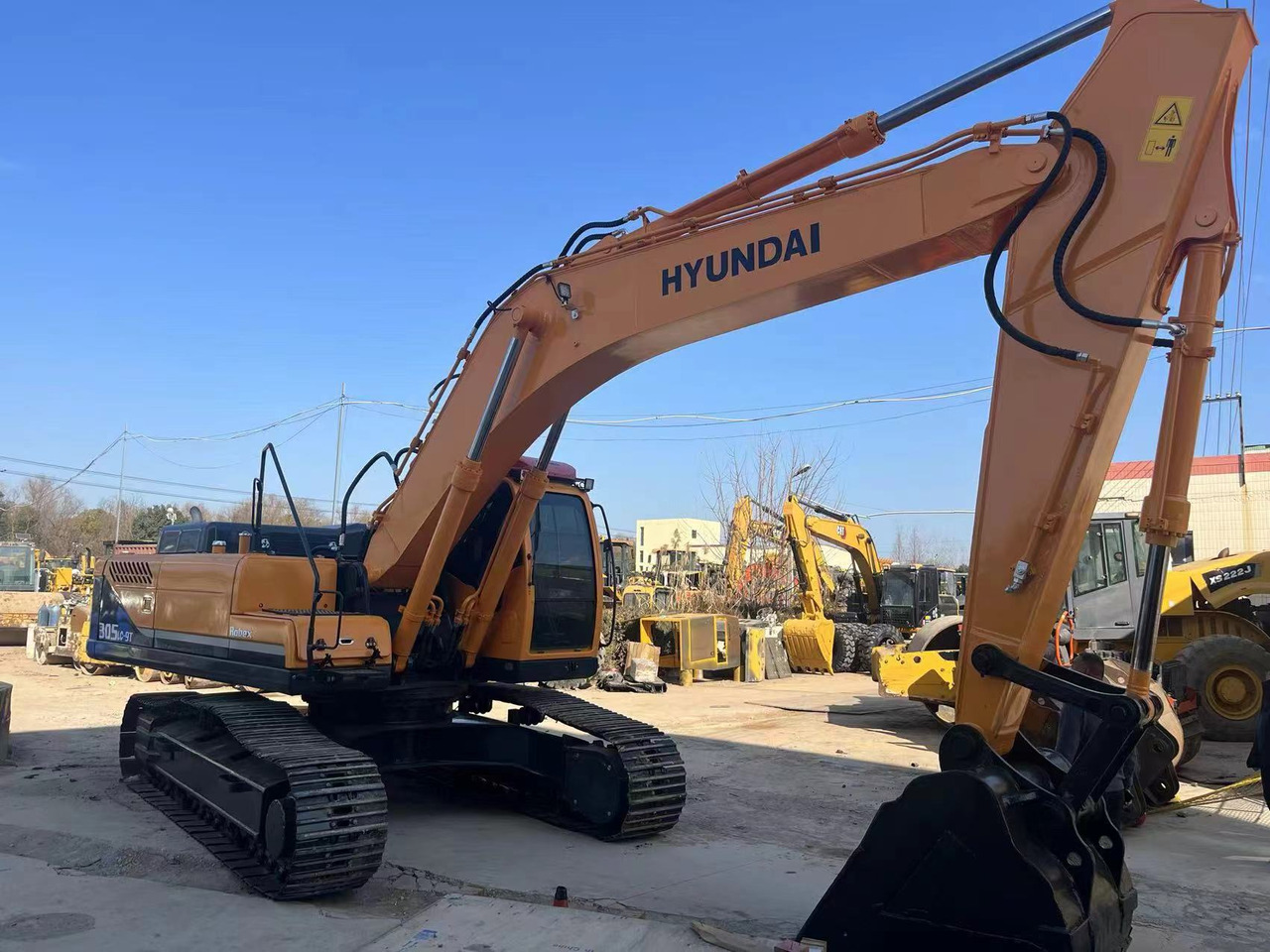 Hyundai 305 - Ερπυστριοφόρος εκσκαφέας: φωτογραφία 2 Hyundai 305 - Ερπυστριοφόρος εκσκαφέας: φωτογραφία 2