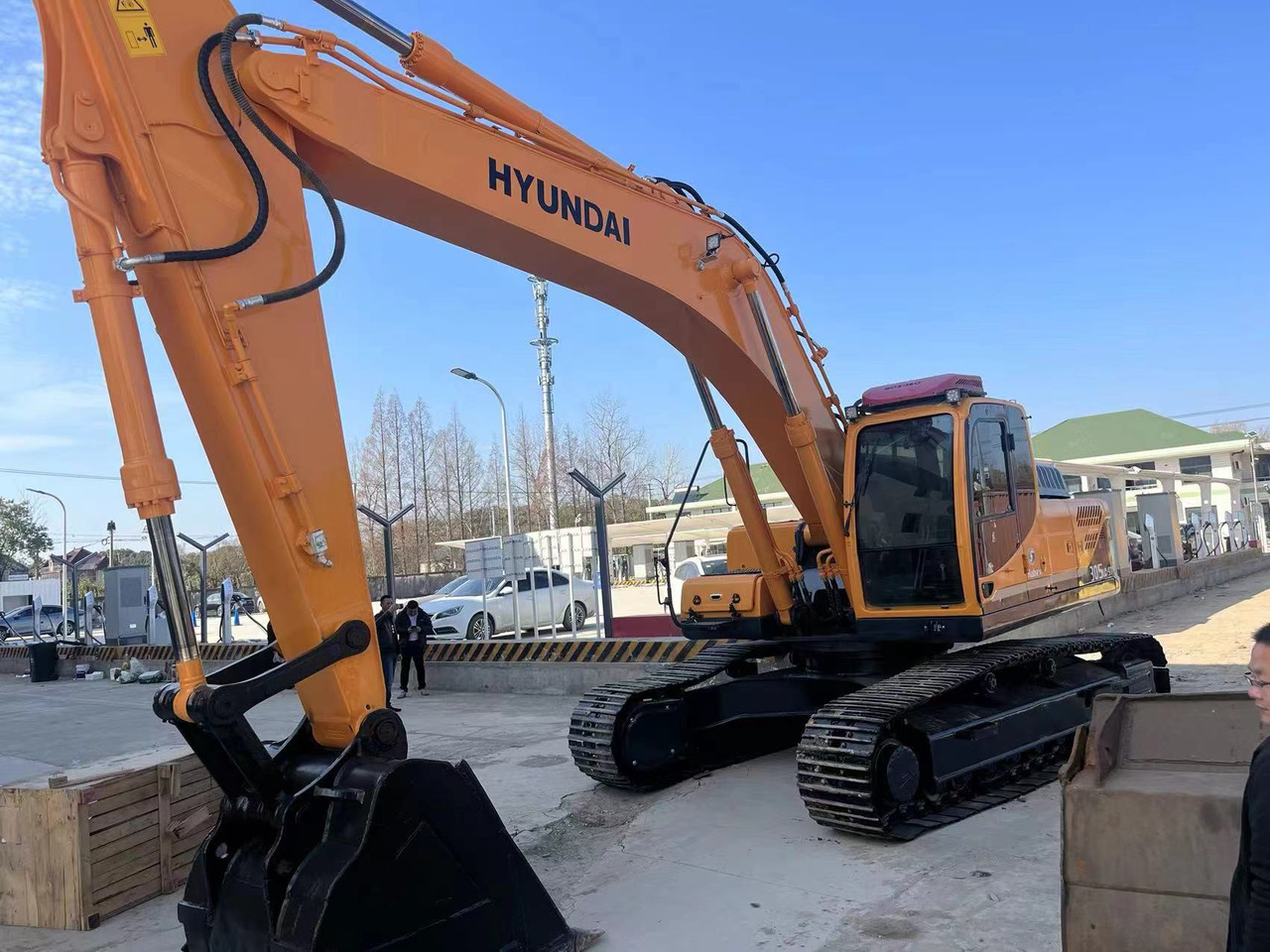 Hyundai 305 - Ερπυστριοφόρος εκσκαφέας: φωτογραφία 5 Hyundai 305 - Ερπυστριοφόρος εκσκαφέας: φωτογραφία 5
