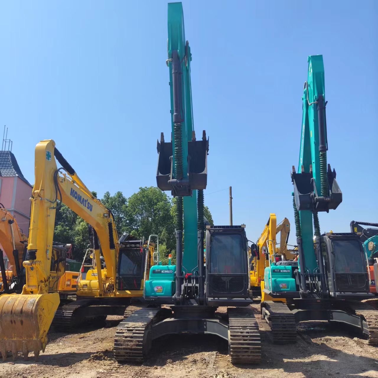 KOBELCO SK200D - Ερπυστριοφόρος εκσκαφέας: φωτογραφία 5 KOBELCO SK200D - Ερπυστριοφόρος εκσκαφέας: φωτογραφία 5