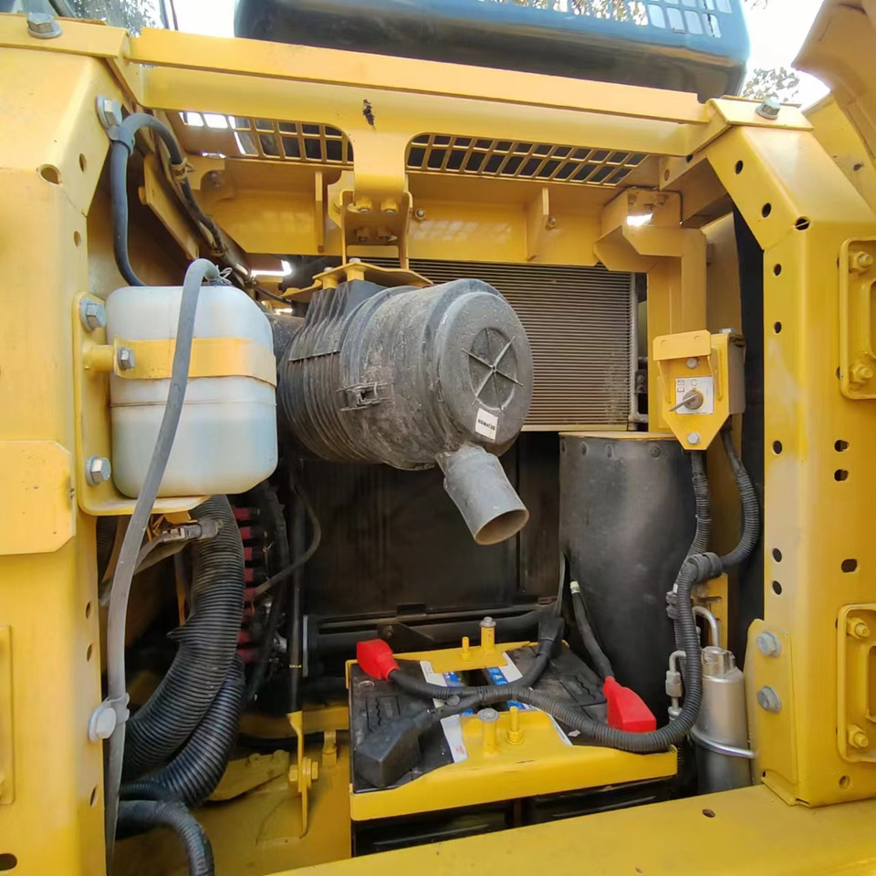 Ερπυστριοφόρος εκσκαφέας KOMATSU PC130: φωτογραφία 6