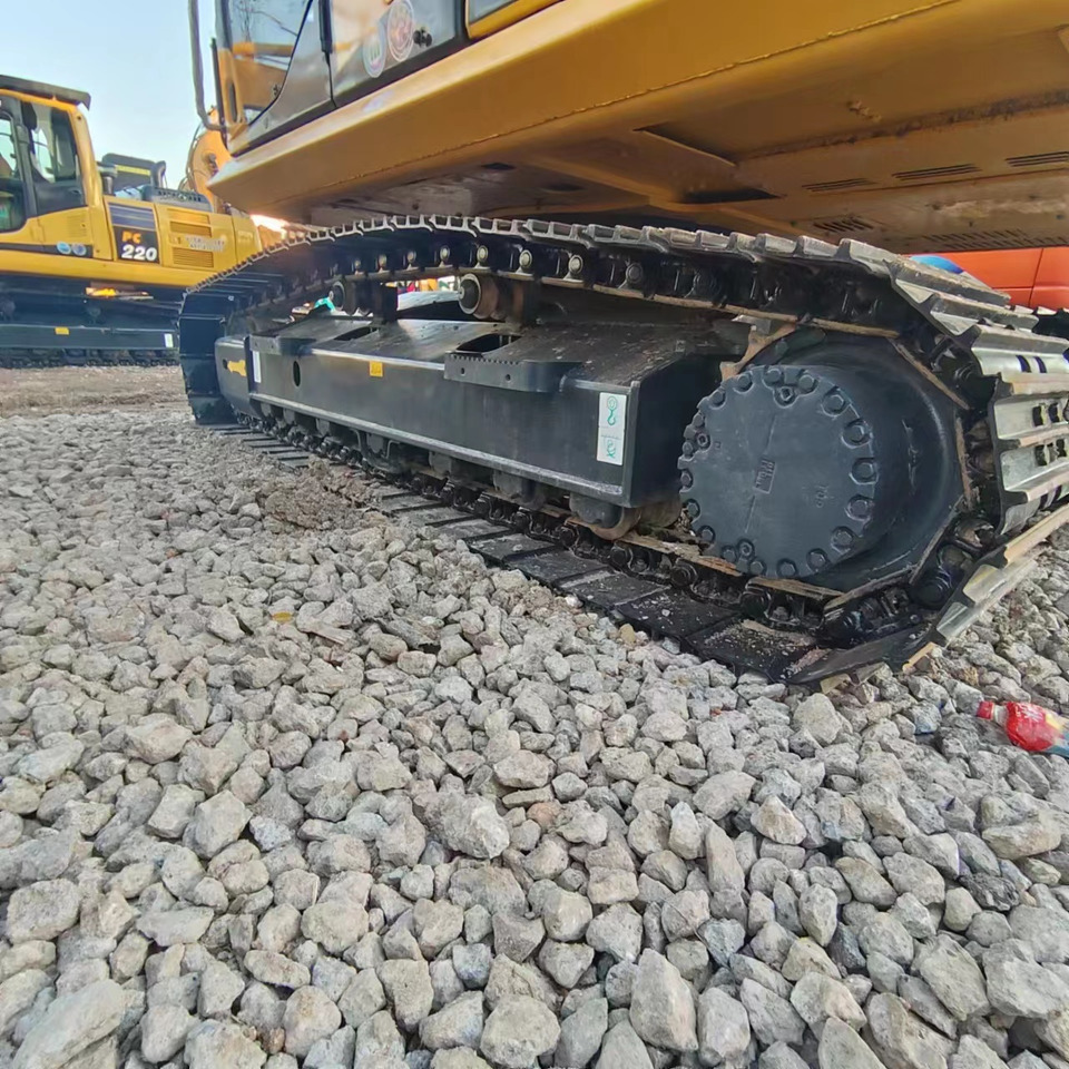 Leasing KOMATSU PC160 KOMATSU PC160: φωτογραφία 13