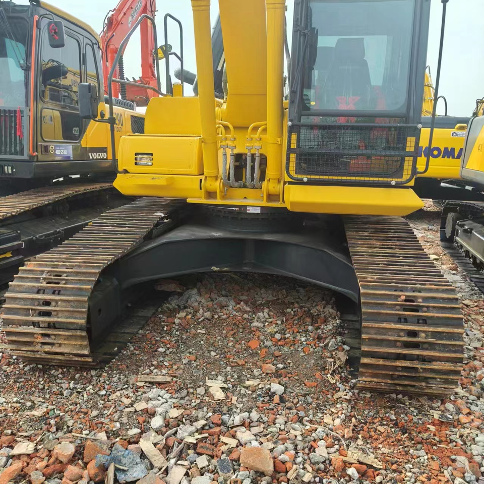 KOMATSU PC210LC - Ερπυστριοφόρος εκσκαφέας: φωτογραφία 5 KOMATSU PC210LC - Ερπυστριοφόρος εκσκαφέας: φωτογραφία 5