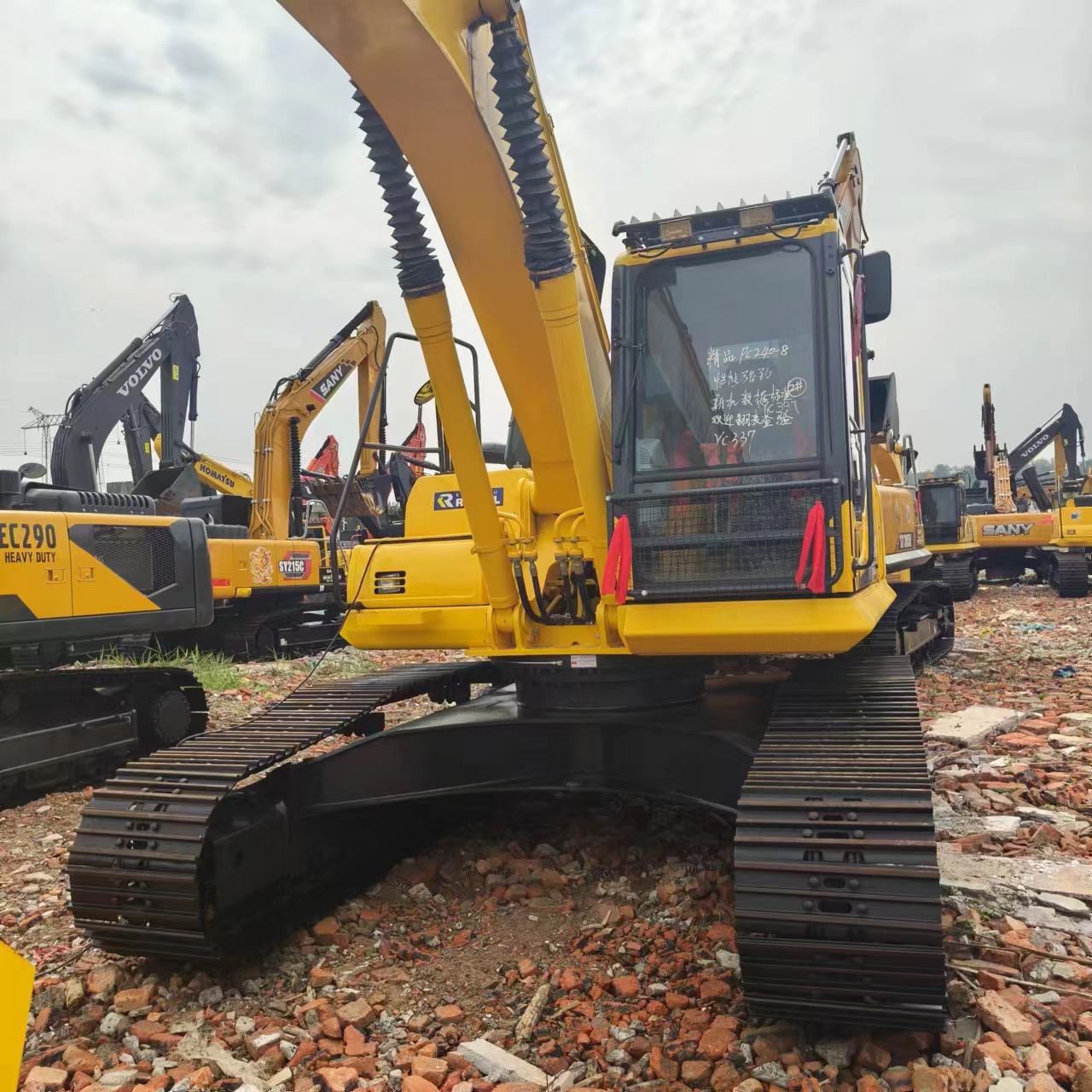 KOMATSU PC240 - Ερπυστριοφόρος εκσκαφέας: φωτογραφία 3 KOMATSU PC240 - Ερπυστριοφόρος εκσκαφέας: φωτογραφία 3