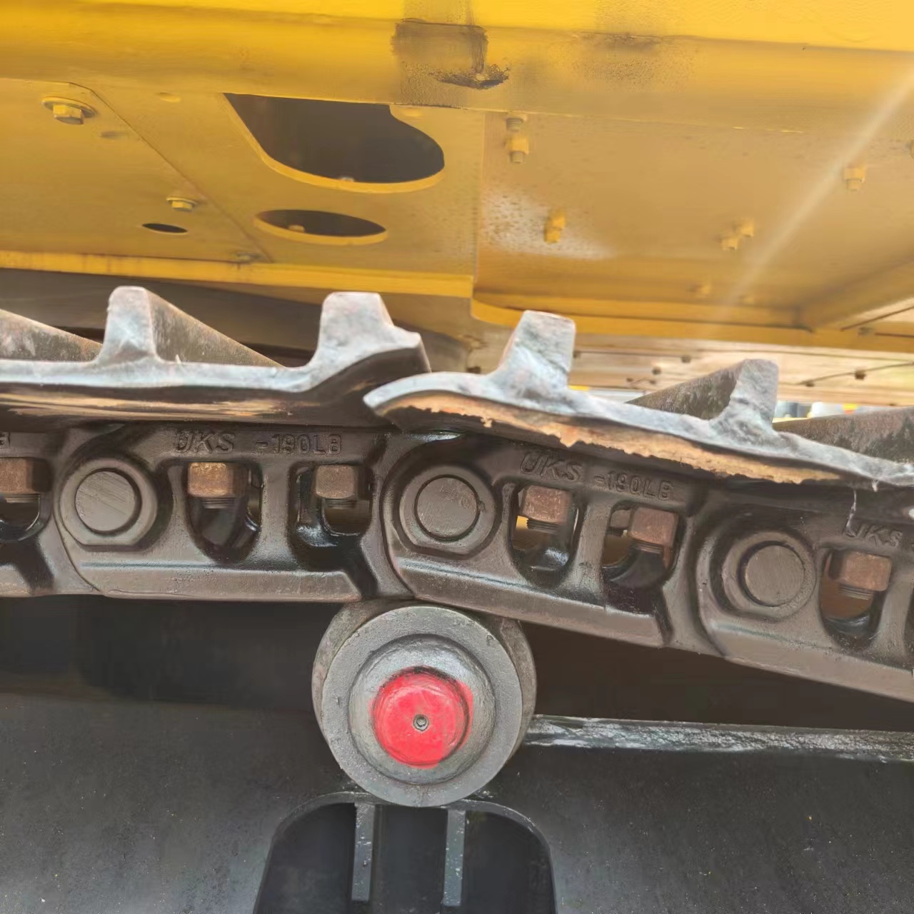 KOMATSU PC240 - Ερπυστριοφόρος εκσκαφέας: φωτογραφία 2 KOMATSU PC240 - Ερπυστριοφόρος εκσκαφέας: φωτογραφία 2