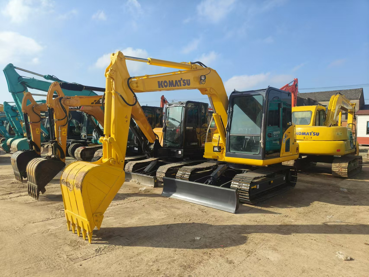KOMATSU pc210 - Ερπυστριοφόρος εκσκαφέας: φωτογραφία 2 KOMATSU pc210 - Ερπυστριοφόρος εκσκαφέας: φωτογραφία 2