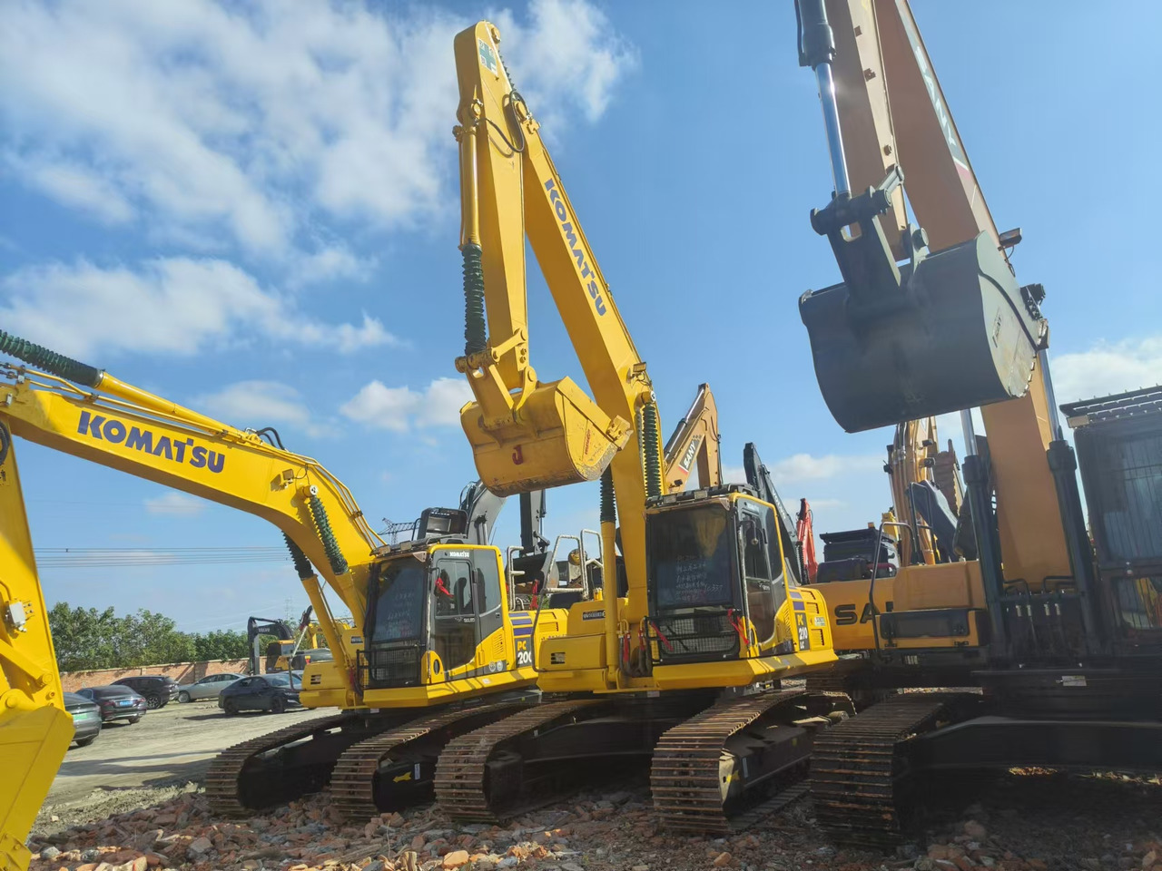 KOMATSU pc210 - Ερπυστριοφόρος εκσκαφέας: φωτογραφία 1 KOMATSU pc210 - Ερπυστριοφόρος εκσκαφέας: φωτογραφία 1