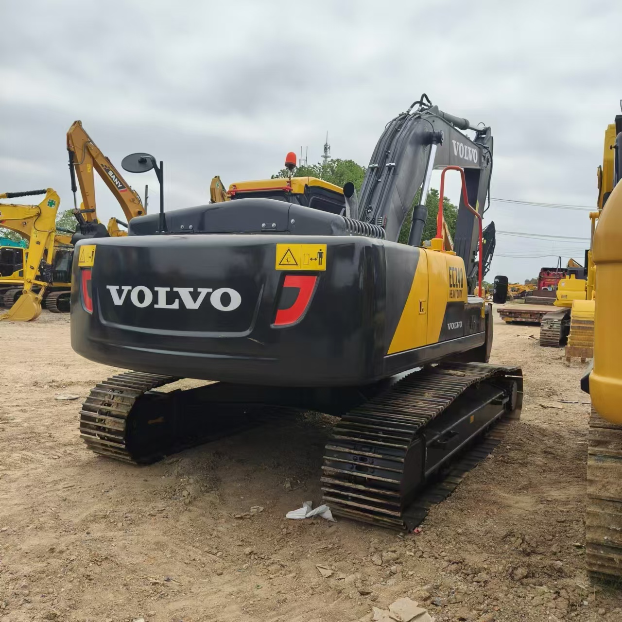 VOLVO EC240 - Ερπυστριοφόρος εκσκαφέας: φωτογραφία 3 VOLVO EC240 - Ερπυστριοφόρος εκσκαφέας: φωτογραφία 3