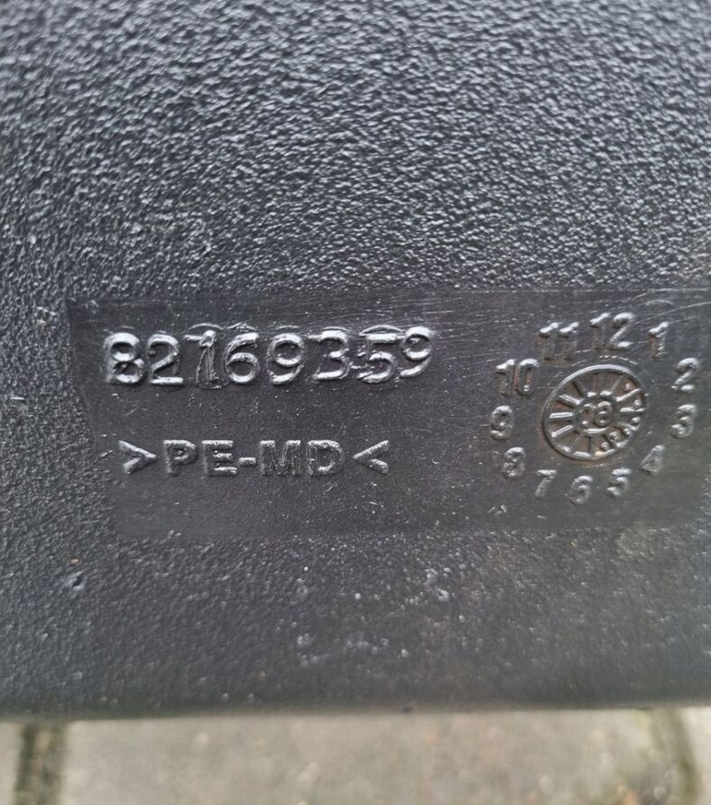 82169359 Renault MIDLUM PREMIUM DXI 5 7 VOLVO FL FE - Μονάδα ρεζερβουάρ AdBlue για Φορτηγό: φωτογραφία 2 82169359 Renault MIDLUM PREMIUM DXI 5 7 VOLVO FL FE - Μονάδα ρεζερβουάρ AdBlue για Φορτηγό: φωτογραφία 2