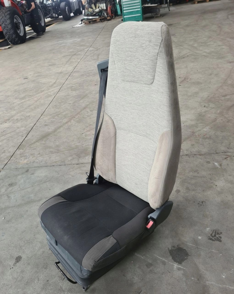 FOTEL PNEUMATYCZNY PRAWY PASAŻERA RENAULT PREMIUM MIDLUM DXI - Kάθισμα: φωτογραφία 2 FOTEL PNEUMATYCZNY PRAWY PASAŻERA RENAULT PREMIUM MIDLUM DXI - Kάθισμα: φωτογραφία 2