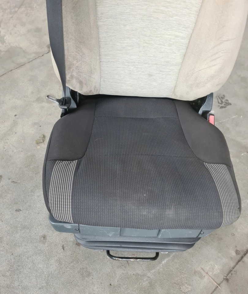 FOTEL PNEUMATYCZNY PRAWY PASAŻERA RENAULT PREMIUM MIDLUM DXI - Kάθισμα: φωτογραφία 4 FOTEL PNEUMATYCZNY PRAWY PASAŻERA RENAULT PREMIUM MIDLUM DXI - Kάθισμα: φωτογραφία 4