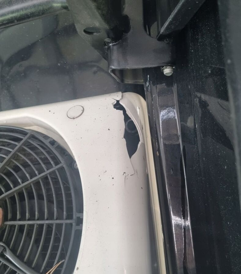 KLIMATYZACJA POSTOJOWA EBERSPACHER COOLTRONIC BACK 24V - Θέρμανση/ Εξαερισμός για Φορτηγό: φωτογραφία 5 KLIMATYZACJA POSTOJOWA EBERSPACHER COOLTRONIC BACK 24V - Θέρμανση/ Εξαερισμός για Φορτηγό: φωτογραφία 5