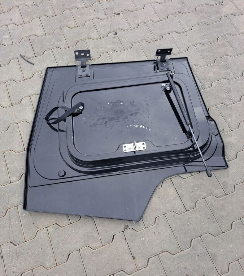 RENAULT KLAPA SCHOWKA DRZWICZKI LEWE RENAULT GAMA RANGE T - Αμάξωμα και εξωτερικό για Φορτηγό: φωτογραφία 2 RENAULT KLAPA SCHOWKA DRZWICZKI LEWE RENAULT GAMA RANGE T - Αμάξωμα και εξωτερικό για Φορτηγό: φωτογραφία 2