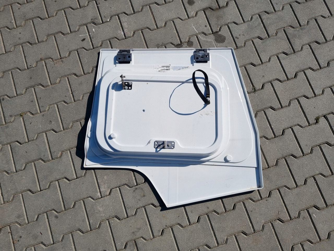 RENAULT KLAPA SCHOWKA DRZWICZKI PRAWE RENAULT GAMA RANGE T - Αμάξωμα και εξωτερικό για Φορτηγό: φωτογραφία 5 RENAULT KLAPA SCHOWKA DRZWICZKI PRAWE RENAULT GAMA RANGE T - Αμάξωμα και εξωτερικό για Φορτηγό: φωτογραφία 5