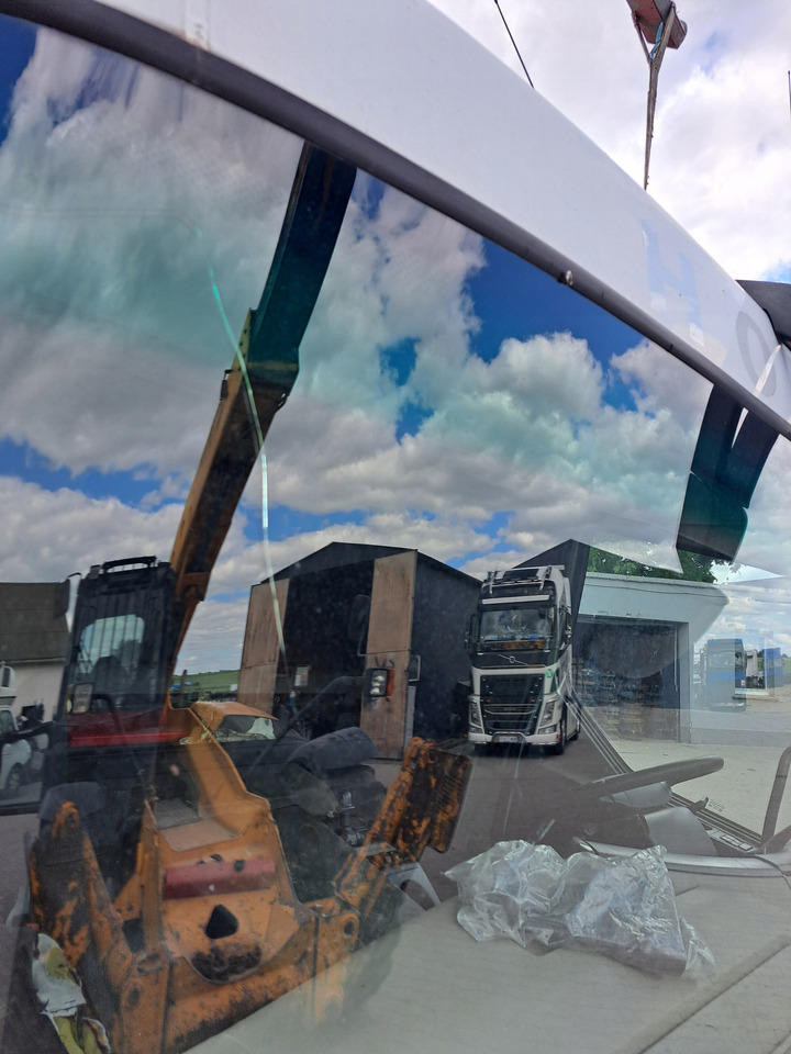 RENAULT KOMPLETNA KABINA NISKA RENAULT PREMIUM LANDER KERAX DXI - Καμπίνα για Φορτηγό: φωτογραφία 3 RENAULT KOMPLETNA KABINA NISKA RENAULT PREMIUM LANDER KERAX DXI - Καμπίνα για Φορτηγό: φωτογραφία 3