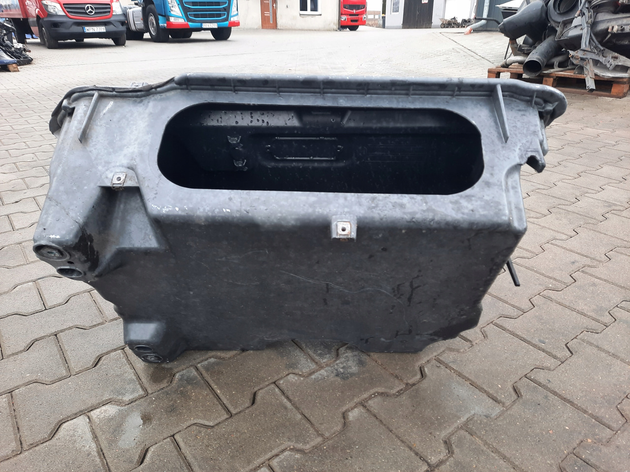 RENAULT SCHOWEK POD KABINĘ LEWY RENAULT GAMA T RANGE - Αμάξωμα και εξωτερικό για Φορτηγό: φωτογραφία 5 RENAULT SCHOWEK POD KABINĘ LEWY RENAULT GAMA T RANGE - Αμάξωμα και εξωτερικό για Φορτηγό: φωτογραφία 5