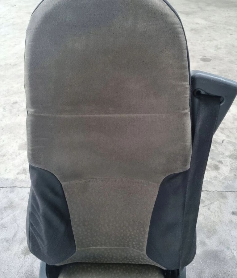 Kάθισμα για Φορτηγό Renault LEWY SIEDZENIE KIEROWCY MIDLUM PREMIUM DXI   Renault RENAULT MIDLUM PREMIUM DXI: φωτογραφία 1