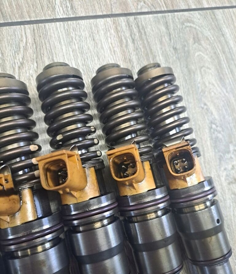 Renault POMPO E POMPOWTRYSKI MAGNUM DXI VOLVO FM FH 21340616 Renault RENAULT MAGNUM DXI VOLVO FM FH 21340616 - Σύστημα έγχυσης καυσίμου για Φορτηγό: φωτογραφία 2 Renault POMPO E POMPOWTRYSKI MAGNUM DXI VOLVO FM FH 21340616 Renault RENAULT MAGNUM DXI VOLVO FM FH 21340616 - Σύστημα έγχυσης καυσίμου για Φορτηγό: φωτογραφία 2