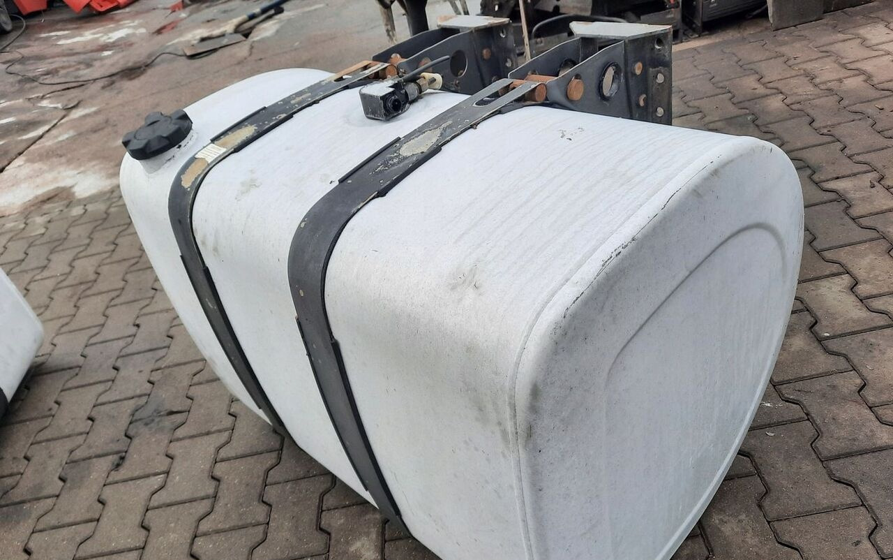 Renault ZBIORNIK PALIWA RENAULT GAMA RANGE T 100/70/70 20503505 - Ρεζερβουάρ καυσίμου για Φορτηγό: φωτογραφία 1 Renault ZBIORNIK PALIWA RENAULT GAMA RANGE T 100/70/70 20503505 - Ρεζερβουάρ καυσίμου για Φορτηγό: φωτογραφία 1