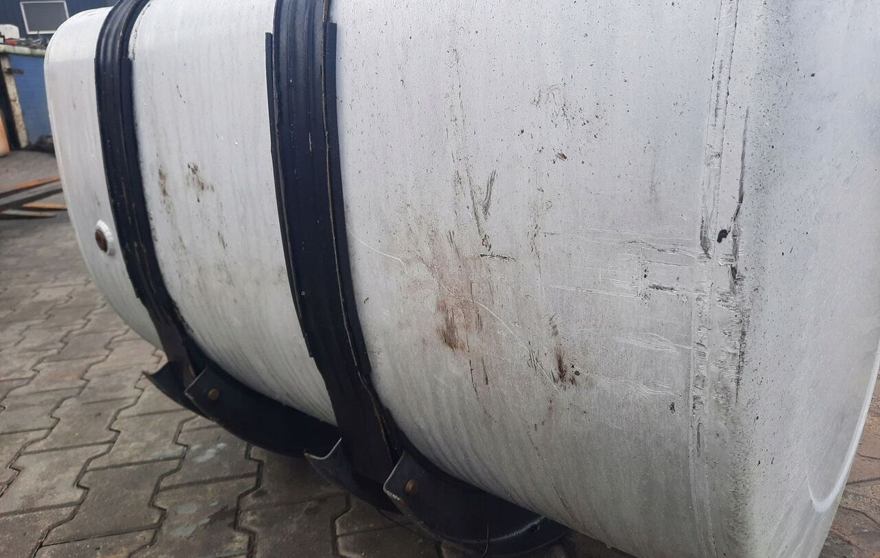 Renault ZBIORNIK PALIWA RENAULT GAMA RANGE T 100/70/70 20503505 - Ρεζερβουάρ καυσίμου για Φορτηγό: φωτογραφία 2 Renault ZBIORNIK PALIWA RENAULT GAMA RANGE T 100/70/70 20503505 - Ρεζερβουάρ καυσίμου για Φορτηγό: φωτογραφία 2