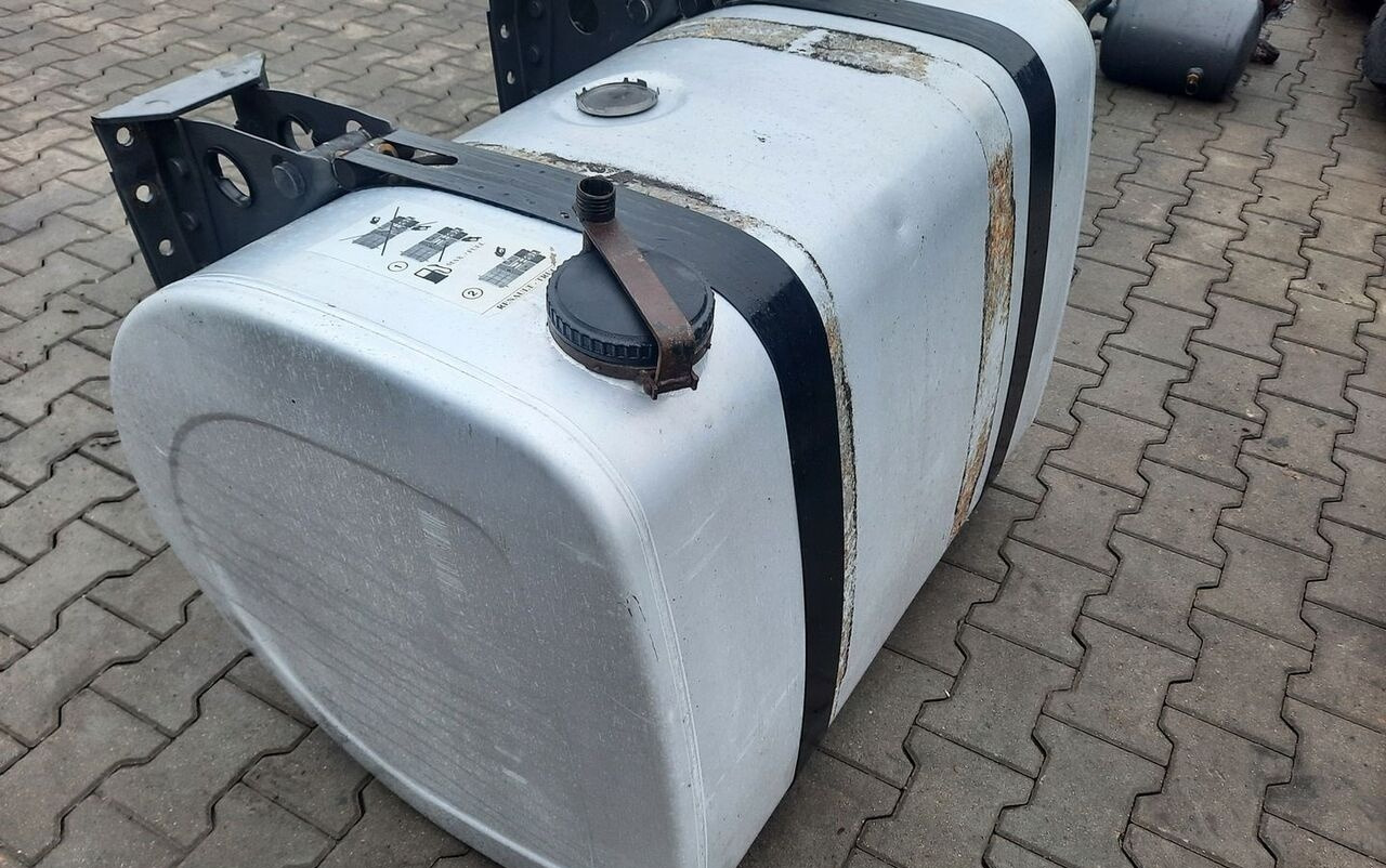 Renault ZBIORNIK PALIWA RENAULT GAMA T RANGE 100/70/70 21821393 - Ρεζερβουάρ καυσίμου για Φορτηγό: φωτογραφία 3 Renault ZBIORNIK PALIWA RENAULT GAMA T RANGE 100/70/70 21821393 - Ρεζερβουάρ καυσίμου για Φορτηγό: φωτογραφία 3