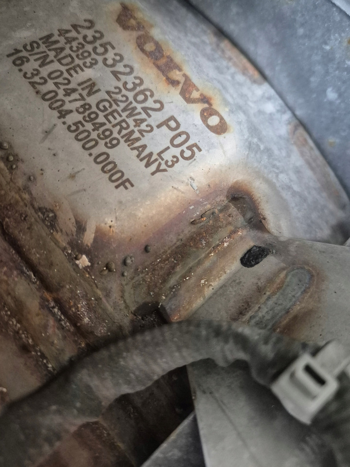 VOLVO FH 5 FM 5 RENAULT GAMA T EVO KOMPLETNY 23532362 P05 - Καταλυτικός μετατροπέας: φωτογραφία 2 VOLVO FH 5 FM 5 RENAULT GAMA T EVO KOMPLETNY 23532362 P05 - Καταλυτικός μετατροπέας: φωτογραφία 2