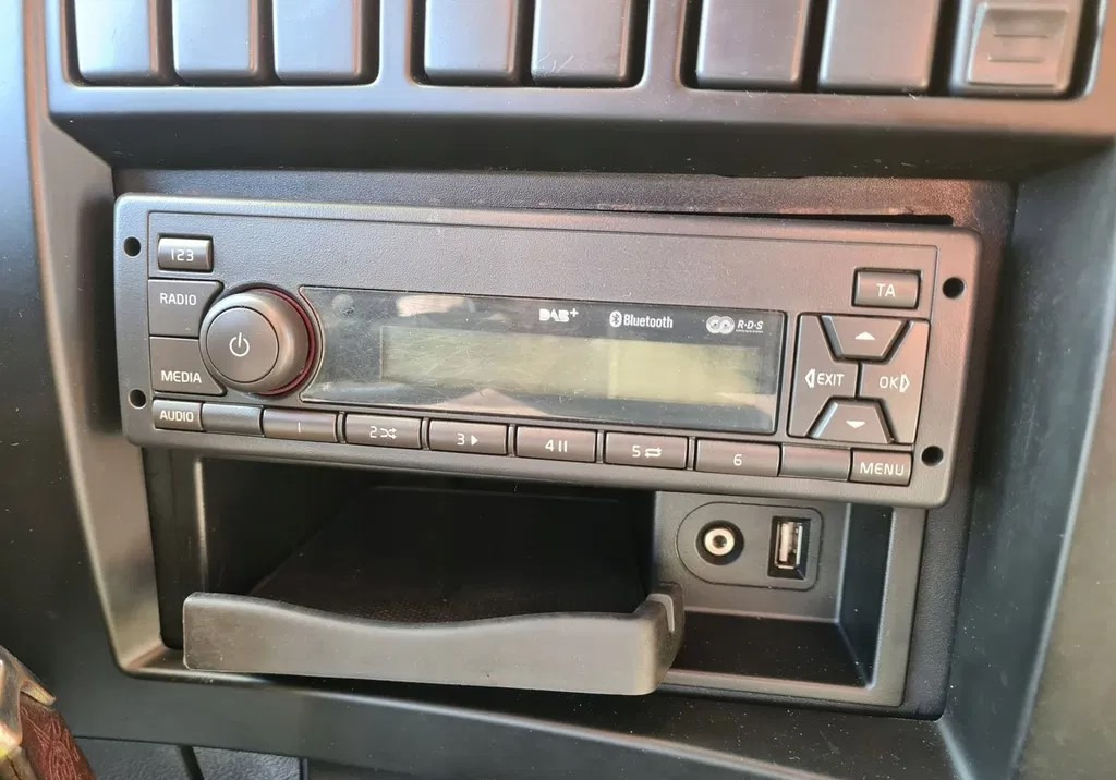 VOLVO RADIO MP3 BLUETOOTH CD AUX USB 12V VOLVO FE FL EURO 6 - Καμπίνα και εσωτερικό για Φορτηγό: φωτογραφία 2 VOLVO RADIO MP3 BLUETOOTH CD AUX USB 12V VOLVO FE FL EURO 6 - Καμπίνα και εσωτερικό για Φορτηγό: φωτογραφία 2