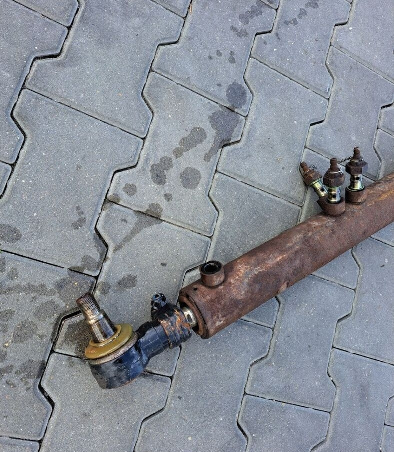 VOLVO SIŁOWNIK OSI SKRĘTNEJ KIEROWANEJ VOLVO FH FM 9 12 - Συστήματος διεύθυνσης για Φορτηγό: φωτογραφία 2 VOLVO SIŁOWNIK OSI SKRĘTNEJ KIEROWANEJ VOLVO FH FM 9 12 - Συστήματος διεύθυνσης για Φορτηγό: φωτογραφία 2