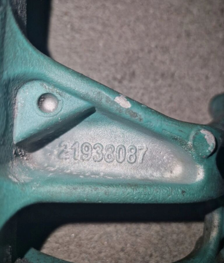 VOLVO WSPORNIK ŁAPA MOCOWANIE PODSTAWA VOLVO FH 16 D16K 21938087 - Αμάξωμα και εξωτερικό για Φορτηγό: φωτογραφία 4 VOLVO WSPORNIK ŁAPA MOCOWANIE PODSTAWA VOLVO FH 16 D16K 21938087 - Αμάξωμα και εξωτερικό για Φορτηγό: φωτογραφία 4