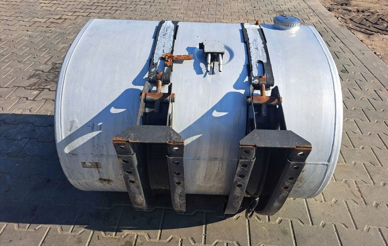 VOLVO ZBIORNIK PALIWA VOLVO FH 4 RENAULT GAMA T 100/70/70 21516447 - Ρεζερβουάρ καυσίμου για Φορτηγό: φωτογραφία 2 VOLVO ZBIORNIK PALIWA VOLVO FH 4 RENAULT GAMA T 100/70/70 21516447 - Ρεζερβουάρ καυσίμου για Φορτηγό: φωτογραφία 2