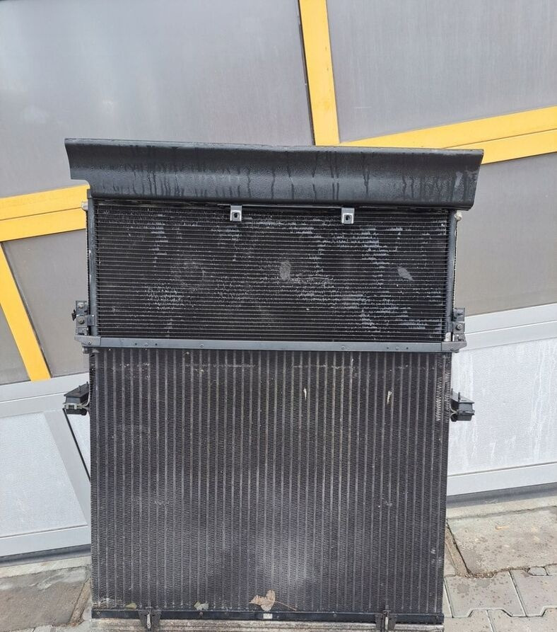 Volvo KOMPLET CHŁODNICA RENAULT GAMA T VOLVO FH 4 DTI 13 - Ψυγείο αυτοκίνητο για Φορτηγό: φωτογραφία 4 Volvo KOMPLET CHŁODNICA RENAULT GAMA T VOLVO FH 4 DTI 13 - Ψυγείο αυτοκίνητο για Φορτηγό: φωτογραφία 4