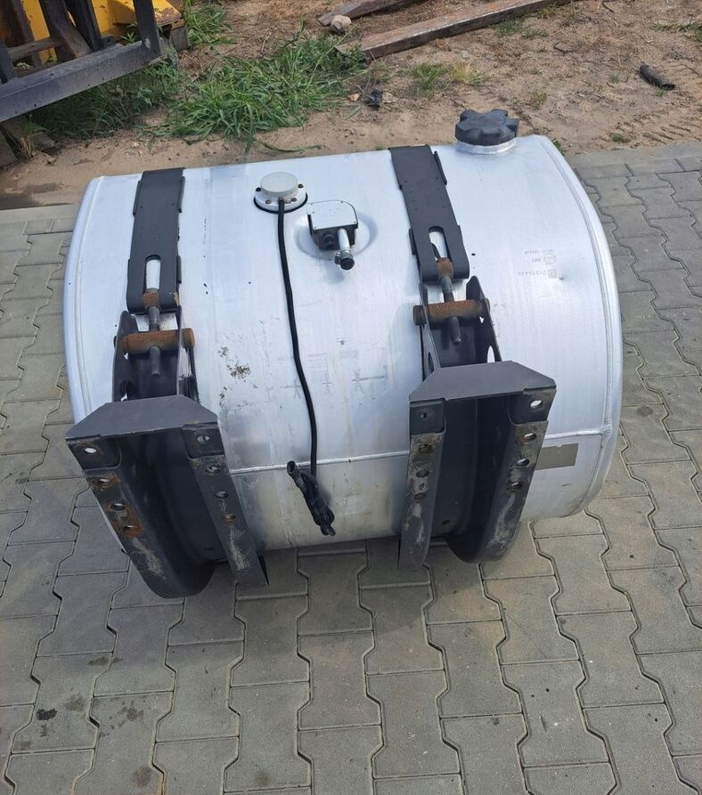 Volvo ZBIORNIK PALIWA RENAULT GAMA RANGE T 90/70/70 365L 1 - Ρεζερβουάρ καυσίμου για Φορτηγό: φωτογραφία 1 Volvo ZBIORNIK PALIWA RENAULT GAMA RANGE T 90/70/70 365L 1 - Ρεζερβουάρ καυσίμου για Φορτηγό: φωτογραφία 1