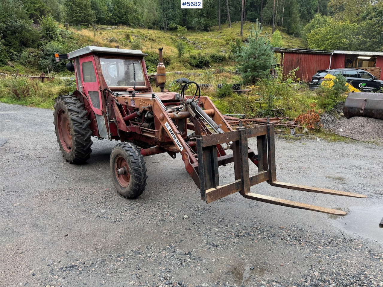 1971 Volvo 400 Buster w/ front loader and winch - Τρακτέρ: φωτογραφία 1 1971 Volvo 400 Buster w/ front loader and winch - Τρακτέρ: φωτογραφία 1