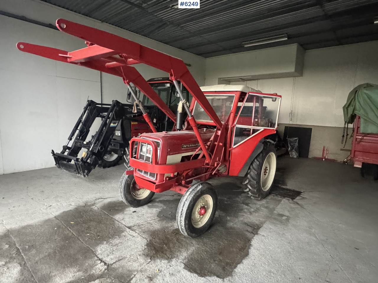 1973 International 444 w/ Bjørnerud loader and bucket. WATCH VIDEO - Τρακτέρ: φωτογραφία 1 1973 International 444 w/ Bjørnerud loader and bucket. WATCH VIDEO - Τρακτέρ: φωτογραφία 1
