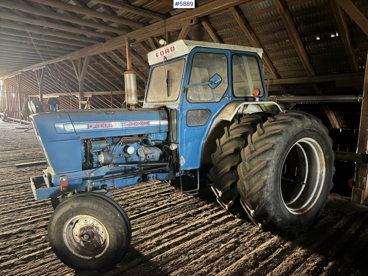 1975 Ford 5000 w/ Twin Wheels - Τρακτέρ: φωτογραφία 2 1975 Ford 5000 w/ Twin Wheels - Τρακτέρ: φωτογραφία 2