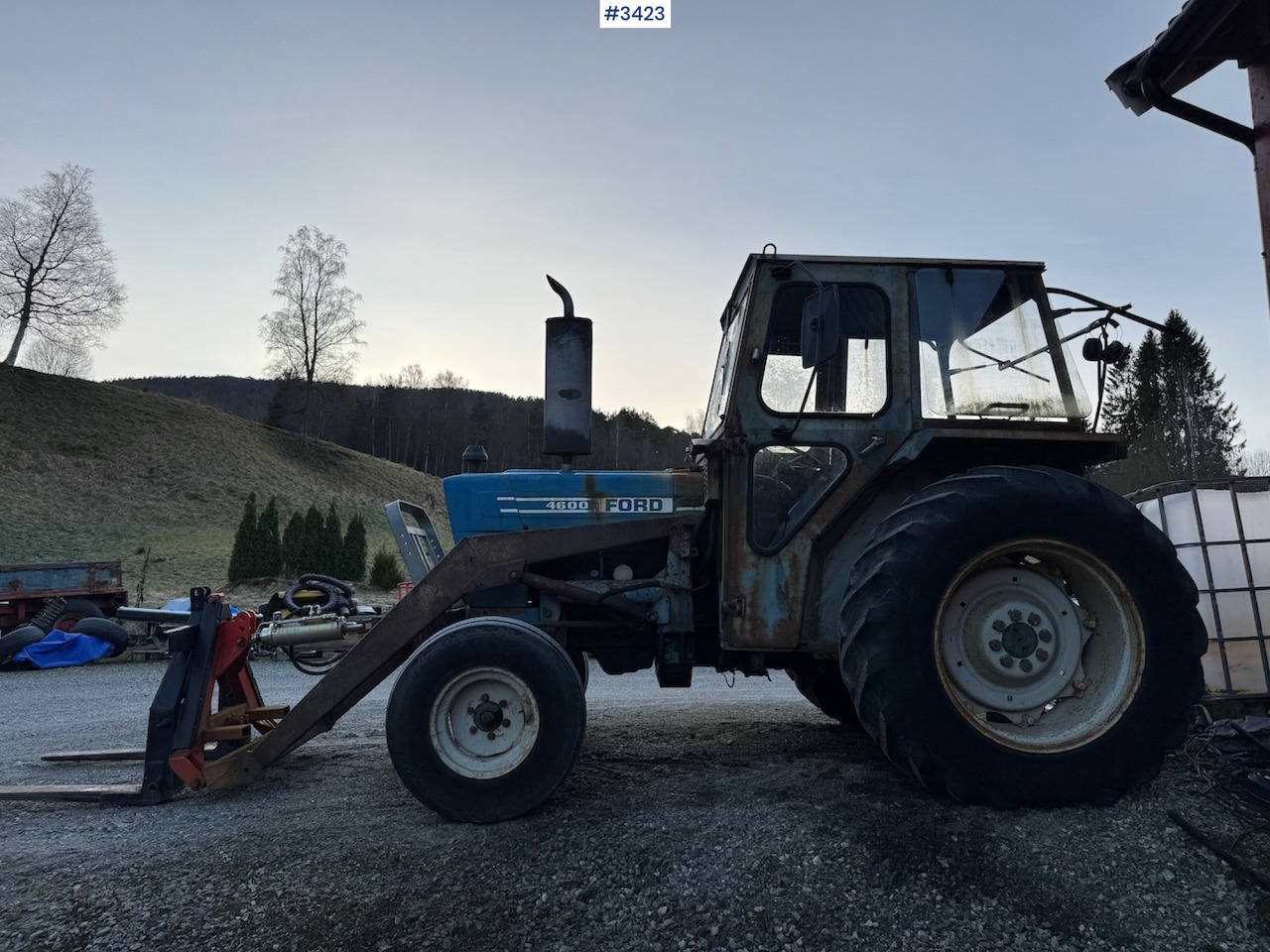 1981 Ford 4600 w/front loader, bucket and pallet fork. - Τρακτέρ: φωτογραφία 5 1981 Ford 4600 w/front loader, bucket and pallet fork. - Τρακτέρ: φωτογραφία 5
