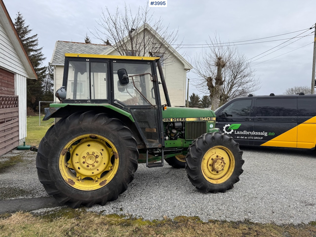 1981 John Deere 1140 - Τρακτέρ: φωτογραφία 1 1981 John Deere 1140 - Τρακτέρ: φωτογραφία 1