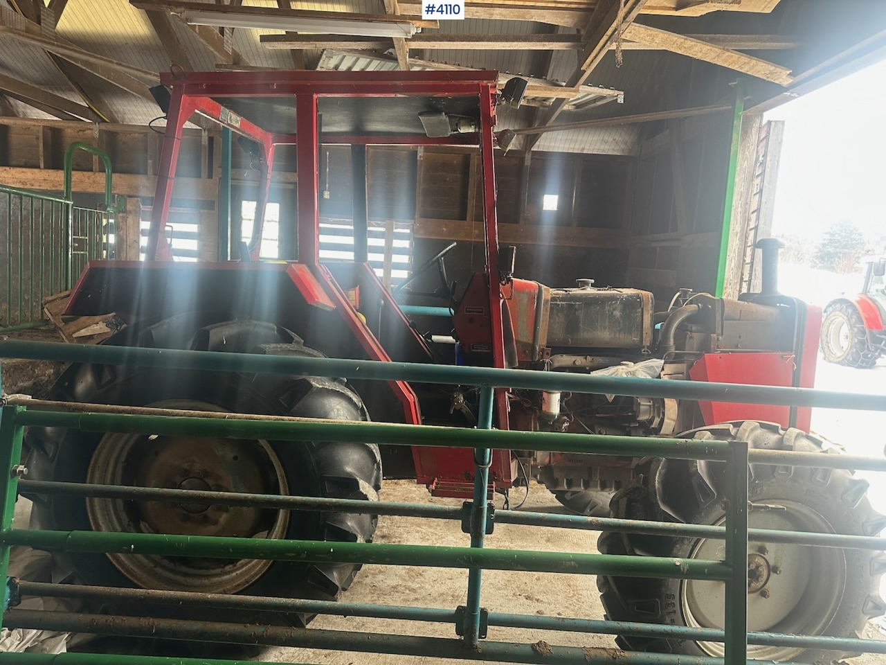 1982 Massey-Ferguson 265 traktor w/ chains, a new radiator is included - Τρακτέρ: φωτογραφία 5 1982 Massey-Ferguson 265 traktor w/ chains, a new radiator is included - Τρακτέρ: φωτογραφία 5