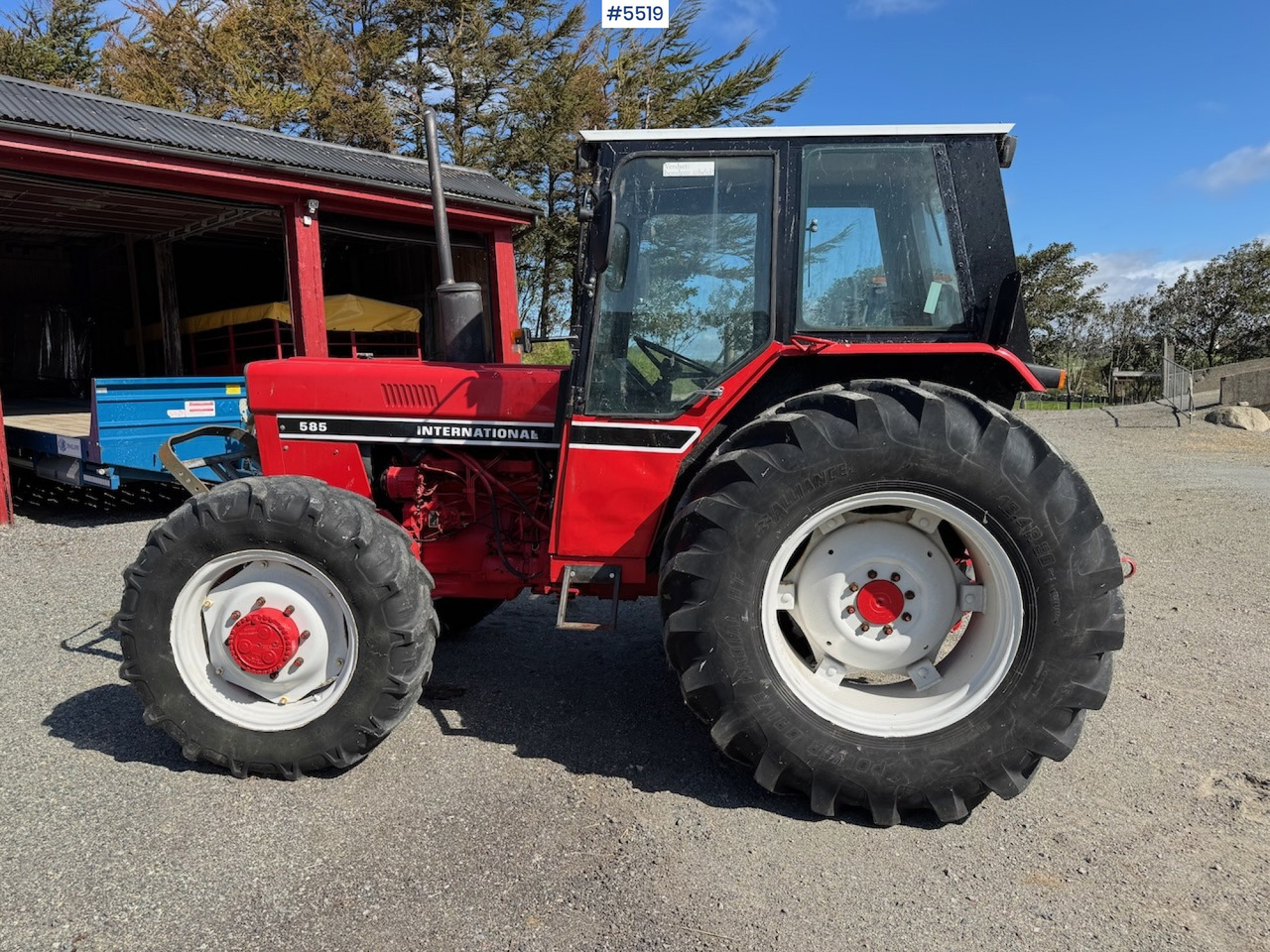 1983 International 585 - Τρακτέρ: φωτογραφία 2 1983 International 585 - Τρακτέρ: φωτογραφία 2