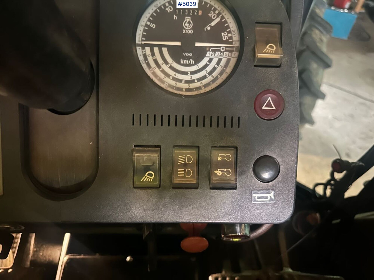 Τρακτέρ 1987 John Deere 2850 Synchron w/ front loader: φωτογραφία 20