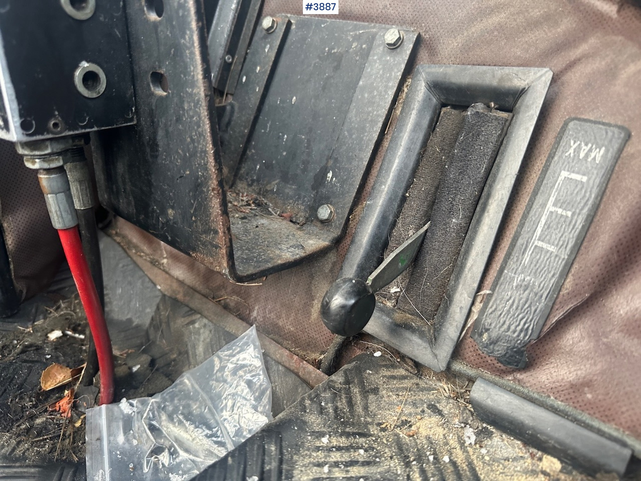 Τρακτέρ 1987 John Deere Power Synchron 2450 4x4 w/ Quicke 4300 front loader, snow blower and gravel bucket. WATCH VIDEO.: φωτογραφία 41