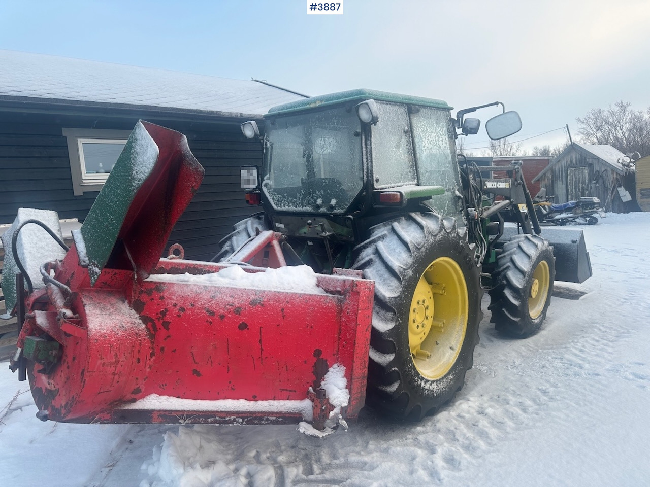 1987 John Deere Power Synchron 2450 4x4 w/ Quicke 4300 front loader, snow blower and gravel bucket. WATCH VIDEO. - Τρακτέρ: φωτογραφία 3 1987 John Deere Power Synchron 2450 4x4 w/ Quicke 4300 front loader, snow blower and gravel bucket. WATCH VIDEO. - Τρακτέρ: φωτογραφία 3