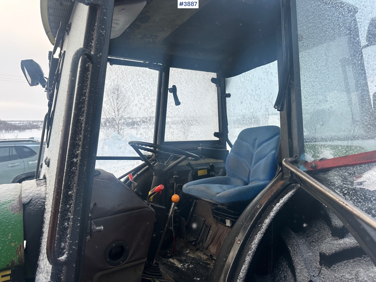Τρακτέρ 1987 John Deere Power Synchron 2450 4x4 w/ Quicke 4300 front loader, snow blower and gravel bucket. WATCH VIDEO.: φωτογραφία 32