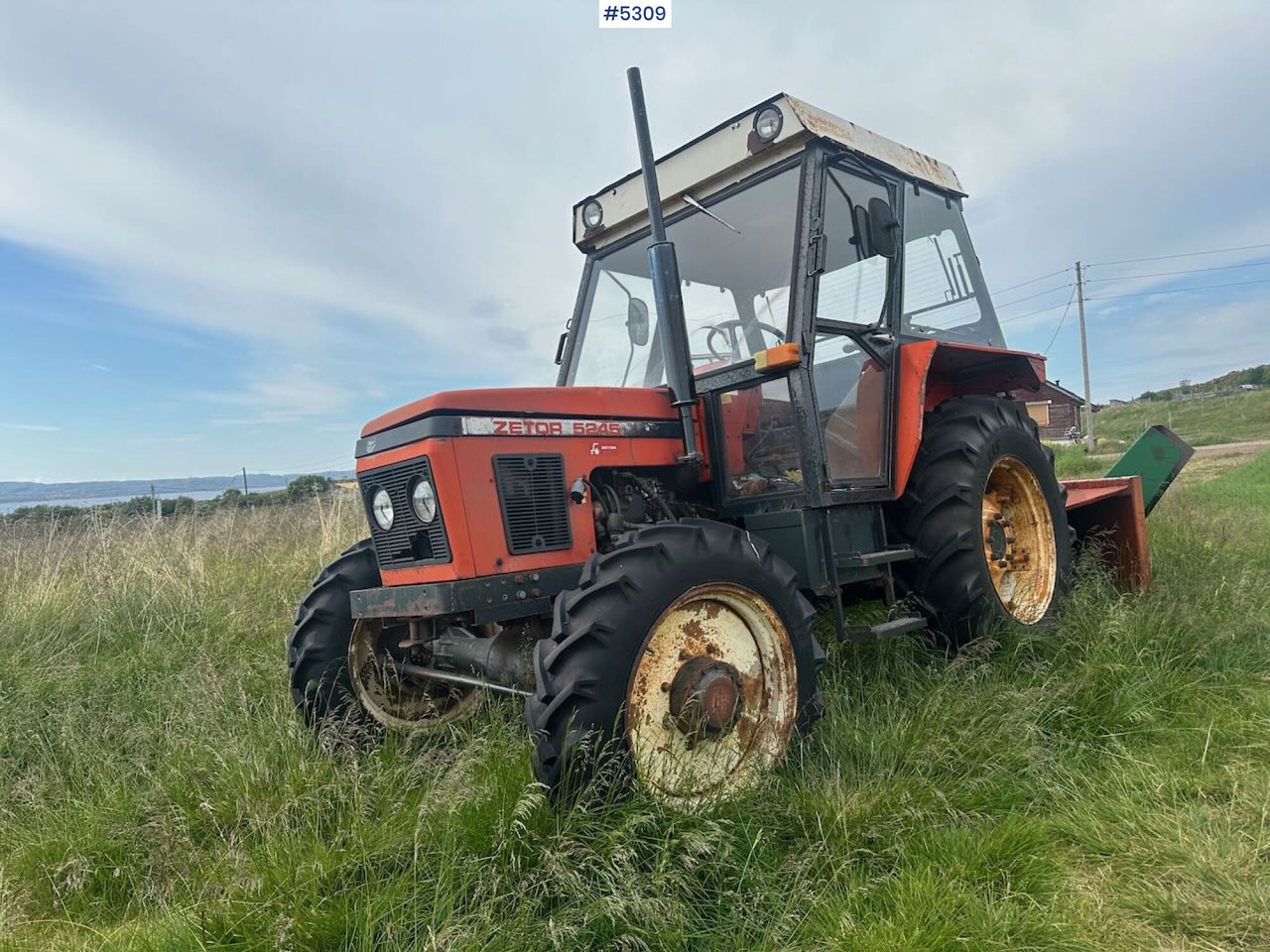 1989 Zetor 5245 tractor w/ snow blower. - Τρακτέρ: φωτογραφία 1 1989 Zetor 5245 tractor w/ snow blower. - Τρακτέρ: φωτογραφία 1
