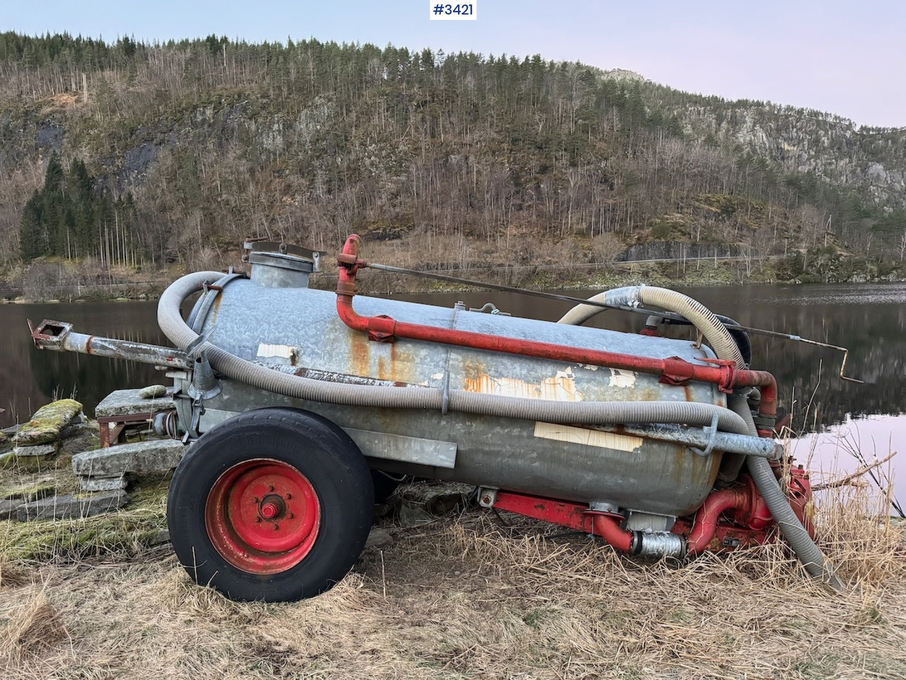 1990 Record Vacuum truck w/cannon - Σανού και κτηνοτροφικά μηχανήματα: φωτογραφία 1 1990 Record Vacuum truck w/cannon - Σανού και κτηνοτροφικά μηχανήματα: φωτογραφία 1