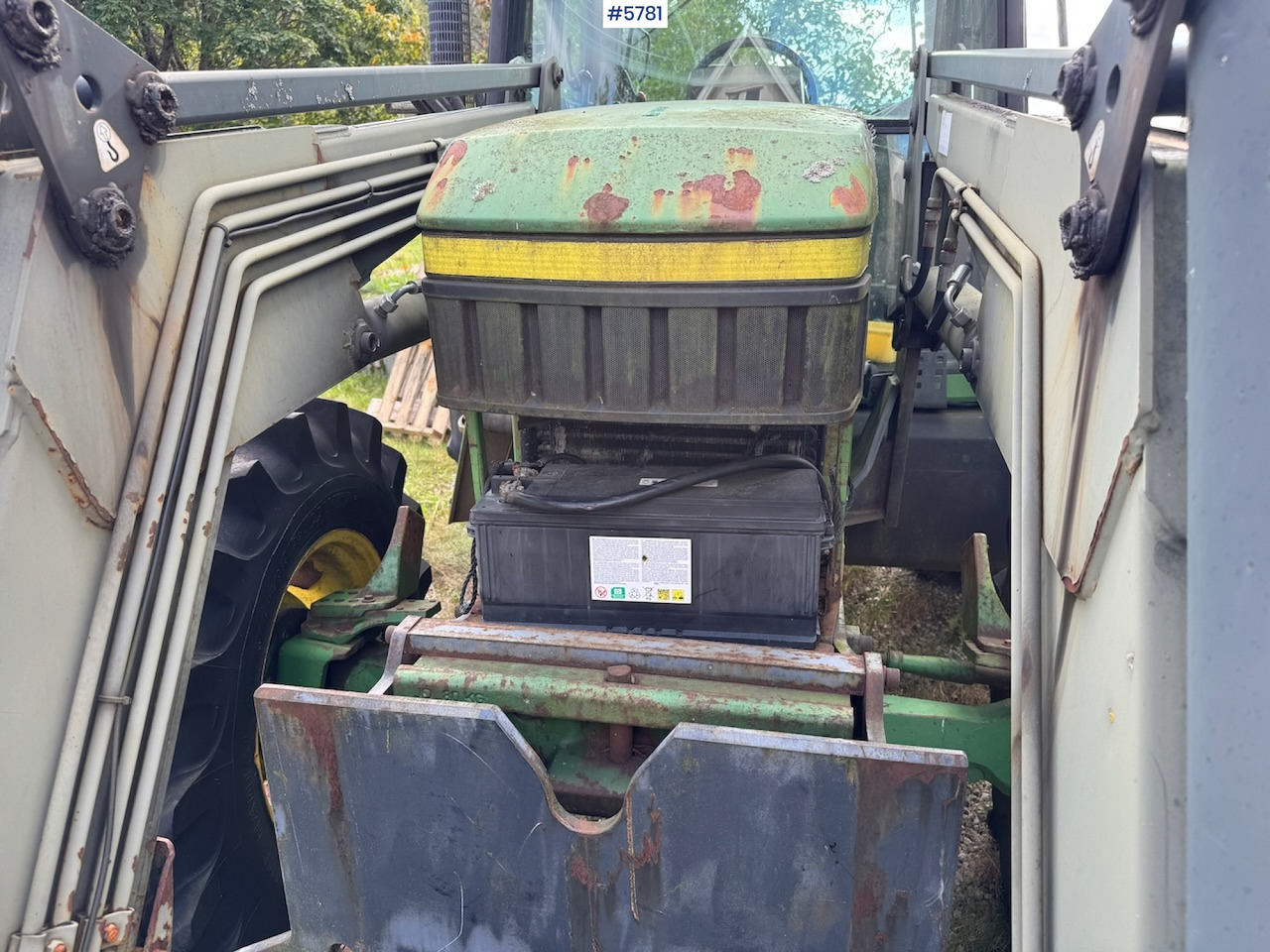 1993 John Deere 6300 w/ front loader and plow plate. - Τρακτέρ: φωτογραφία 4 1993 John Deere 6300 w/ front loader and plow plate. - Τρακτέρ: φωτογραφία 4