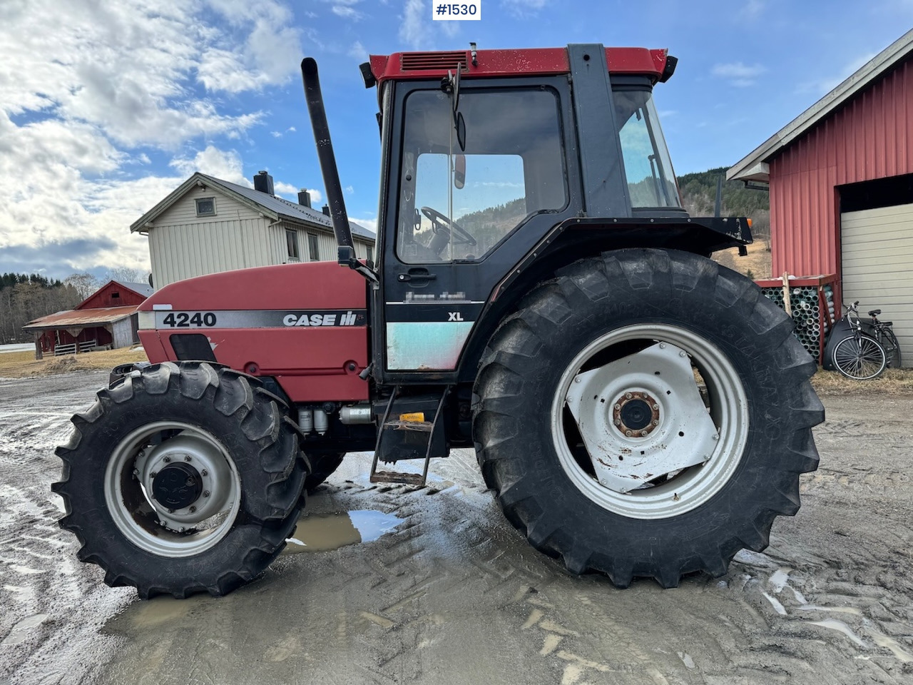 1996 Case CASE IH 4240 XL - Τρακτέρ: φωτογραφία 4 1996 Case CASE IH 4240 XL - Τρακτέρ: φωτογραφία 4