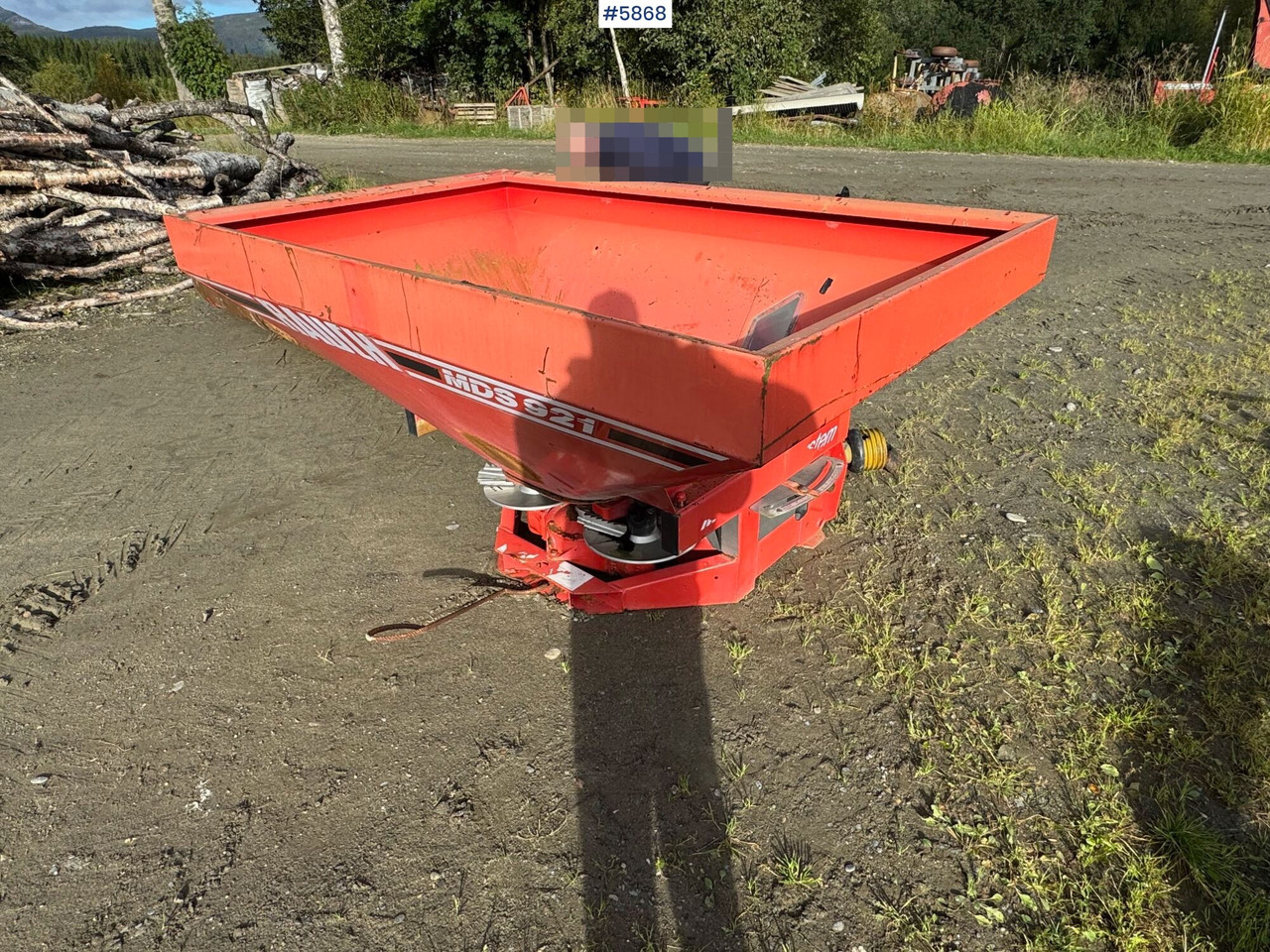 1997 Rauch MDS 921 Fertilizer spreader, partial repair project - Λιπασματοδιανομέας: φωτογραφία 2 1997 Rauch MDS 921 Fertilizer spreader, partial repair project - Λιπασματοδιανομέας: φωτογραφία 2