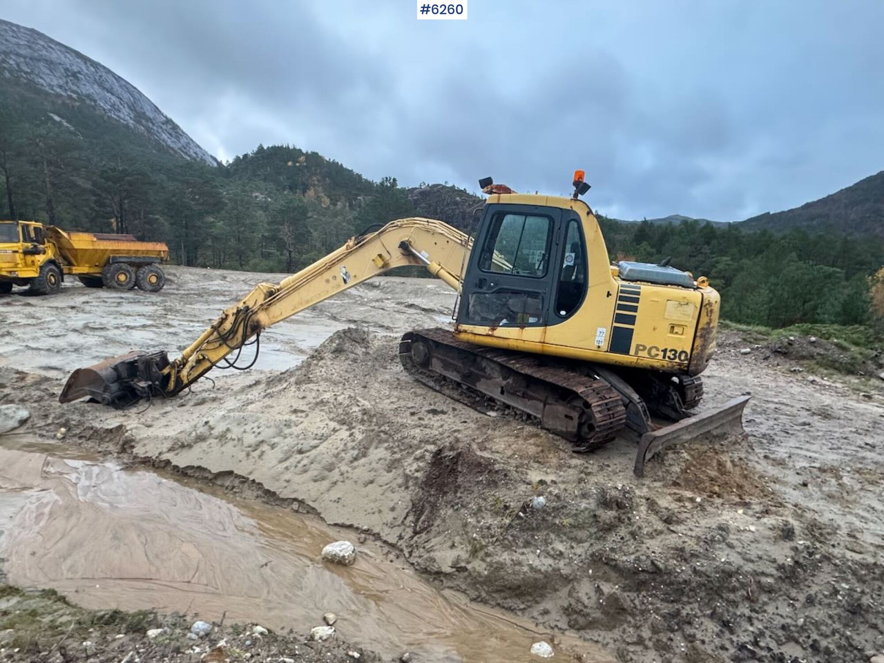 Εκσκαφέας 1998 Komatsu PC130-6K with Grading Bucket and Digging Bucket!: φωτογραφία 9